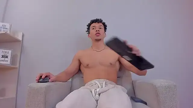 ElaRossie – webcam model profile photo Image 14