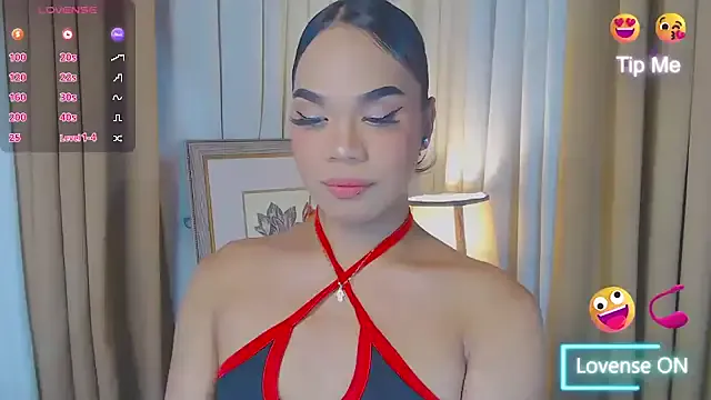 MiraKova – webcam model profile photo Image 2