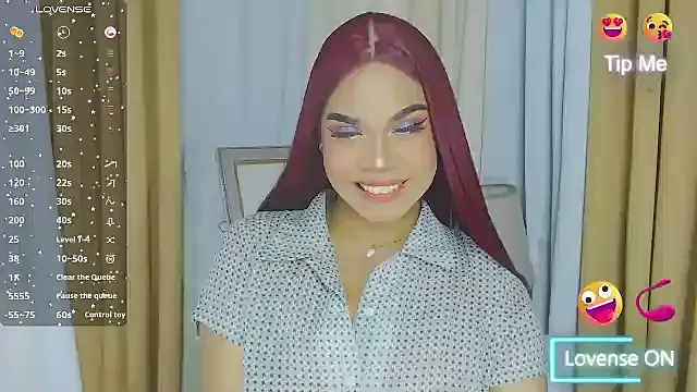 MiraKova – webcam model profile photo Image 5