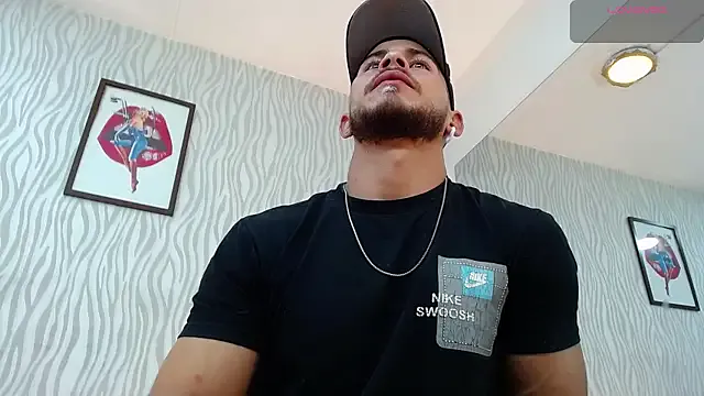 ElaRossie – webcam model profile photo Image 2