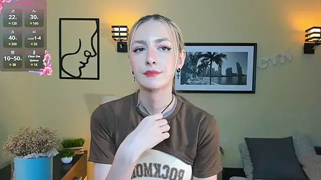 MiraKova – webcam model profile photo Image 7