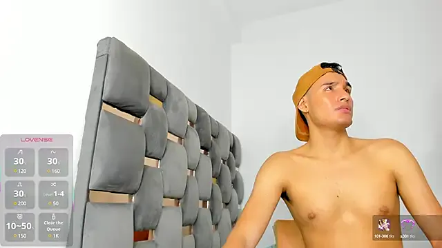 EAT_TWINKS's Thumb Image