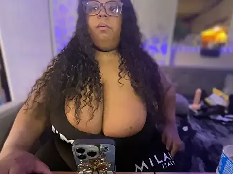 EbonyGoddessKira Image 2