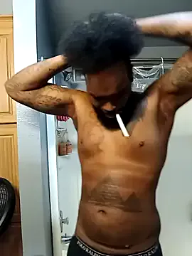 HillaryDiez – webcam model profile photo Image 4