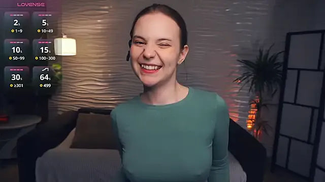 EsmeBrowm – webcam model profile photo Image 9