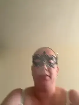 LeyahSummer – webcam model profile photo Image 9