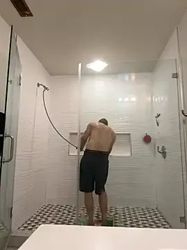 MiraKova – webcam model profile photo Image 18