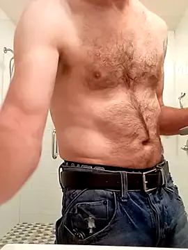 MiraKova – webcam model profile photo Image 3