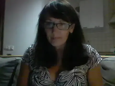 LilyReyes – webcam model profile photo Image 11