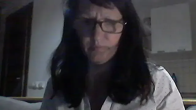 LilyReyes – webcam model profile photo Image 15