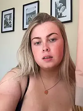 EllaSmithxox's Thumb Image