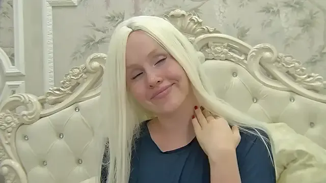 AngelCoco – webcam model profile photo Image 14