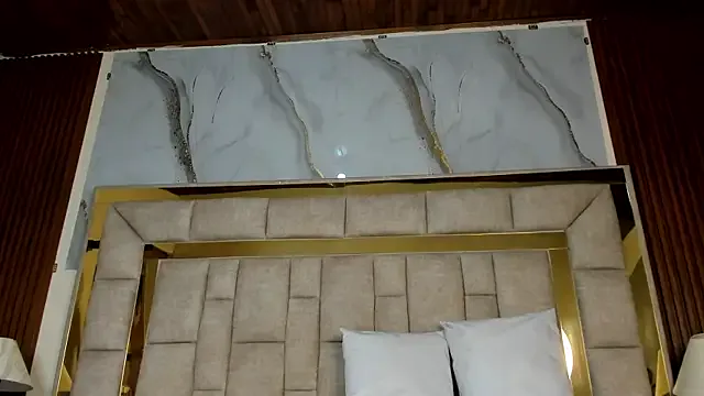 EvanyaRose – webcam model profile photo Image 8