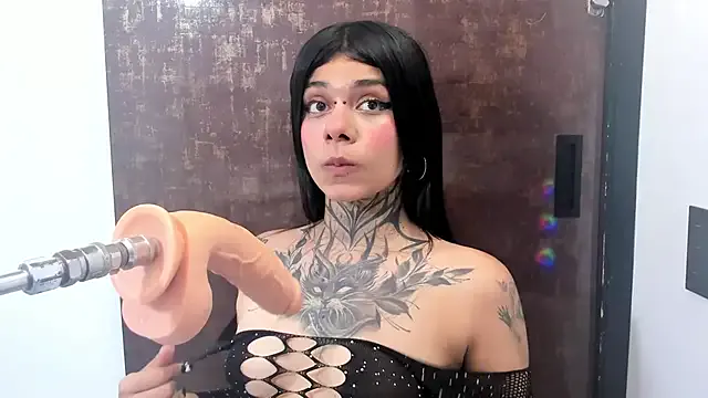 Emily_Evo Image 5