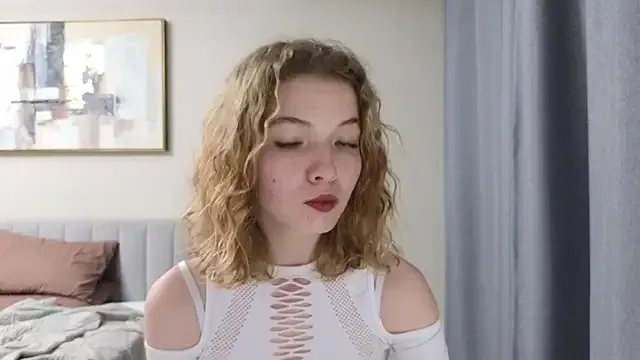 EmilyLuv Image 14