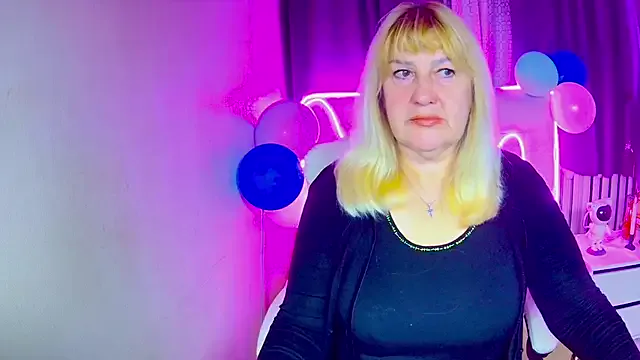 ElaRossie – webcam model profile photo Image 4