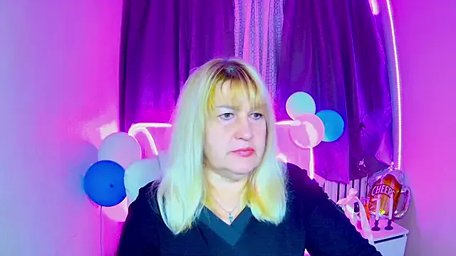 ElaRossie – webcam model profile photo Image 6