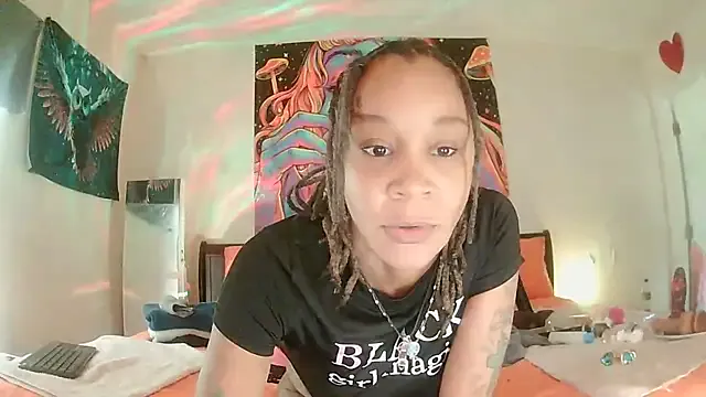 EnticingAaliyah Image 5