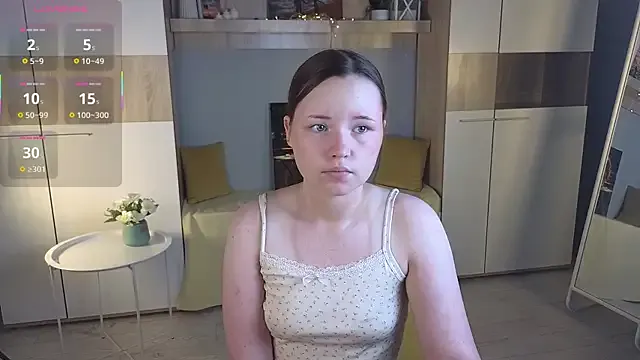 MiraKova – webcam model profile photo Image 6