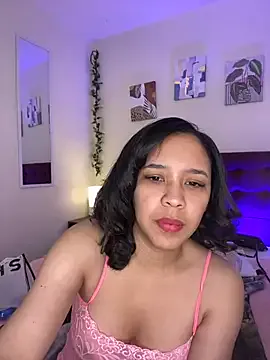 KateGale – webcam model profile photo Image 14