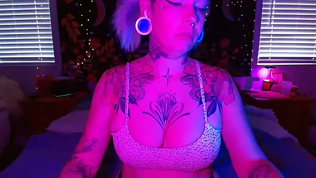 Eva_Monroe- Image 12