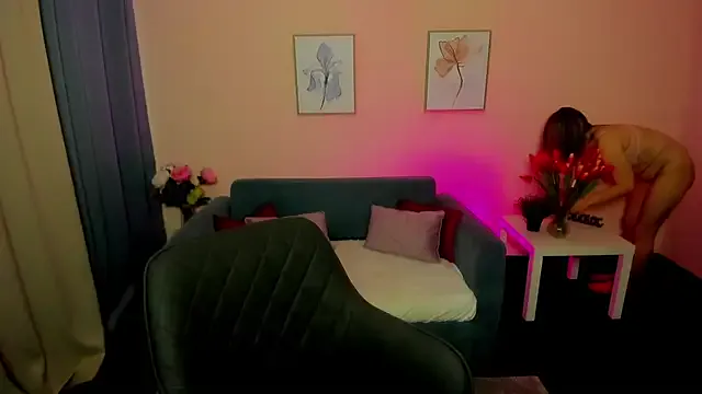 IvyStuart – webcam model profile photo Image 12