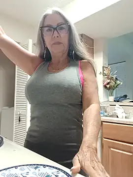 EvaRobinson Image 12