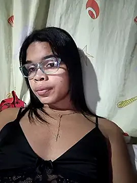 littlepear1 – webcam model profile photo Image 3