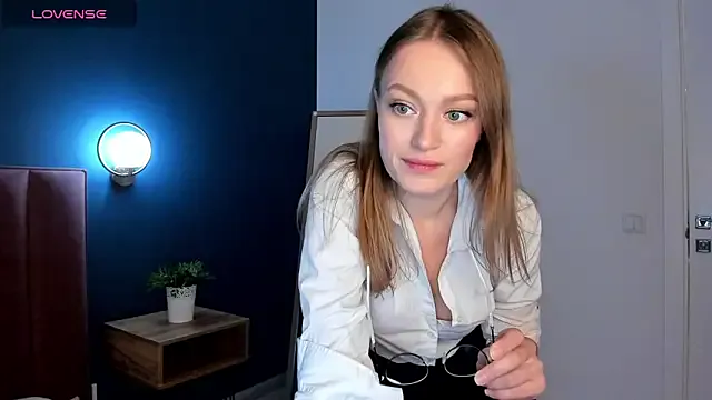 DanikaPatricks – webcam model profile photo Image 10