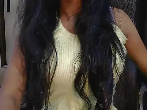 MarylinGlory – webcam model profile photo Image 5