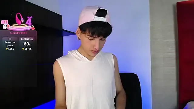 2Laski2 – webcam model profile photo Image 13