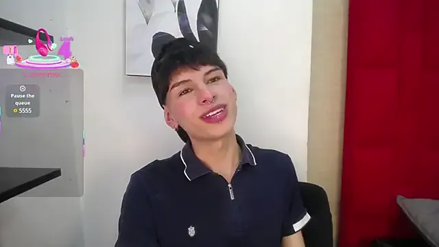 2Laski2 – webcam model profile photo Image 2