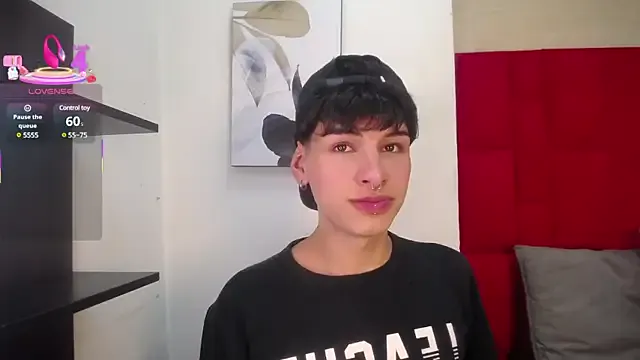 2Laski2 – webcam model profile photo Image 3