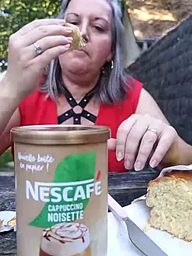 MilaDelays – webcam model profile photo Image 12