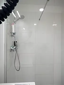 MilaDelays – webcam model profile photo Image 13