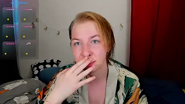 RoxyBuch – webcam model profile photo Image 6