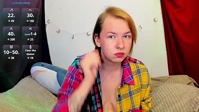 RoxyBuch – webcam model profile photo Image 8
