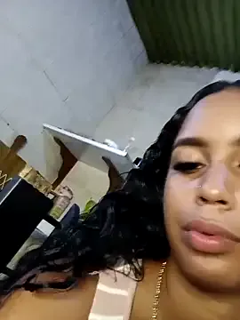 nano-da-u – webcam model profile photo Image 9