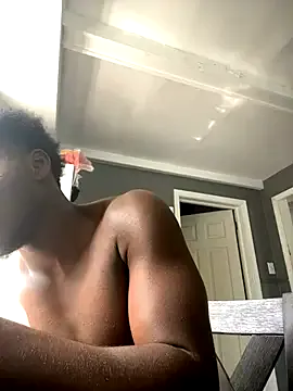 kiraa-0051 – webcam model profile photo Image 16