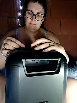 Alirawrz – webcam model profile photo Image 13