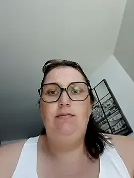 Alirawrz – webcam model profile photo Image 5