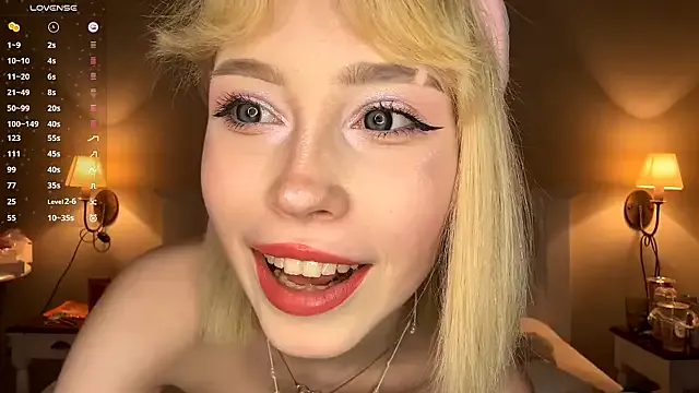 Madelynn – webcam model profile photo Image 14