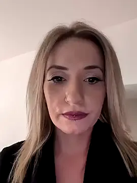 tuanzi125216 – webcam model profile photo Image 14