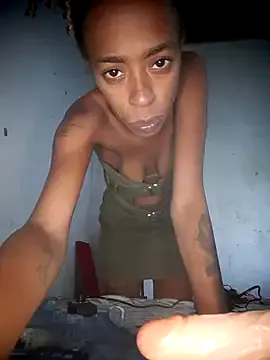 Seline – webcam model profile photo Image 9
