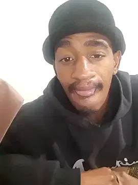 Anisyia – webcam model profile photo Image 2