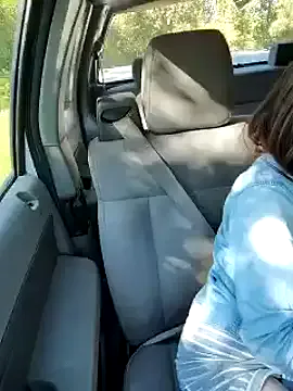 Genevieve143 – webcam model profile photo