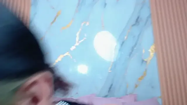 ElaRossie – webcam model profile photo Image 10