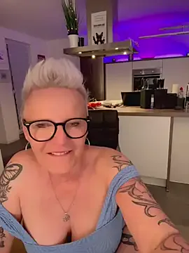 German_Milf Image 13