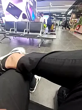 Runarunapi – webcam model profile photo Image 4