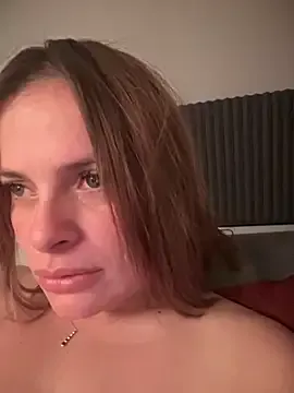 NicolleWillis – webcam model profile photo Image 3